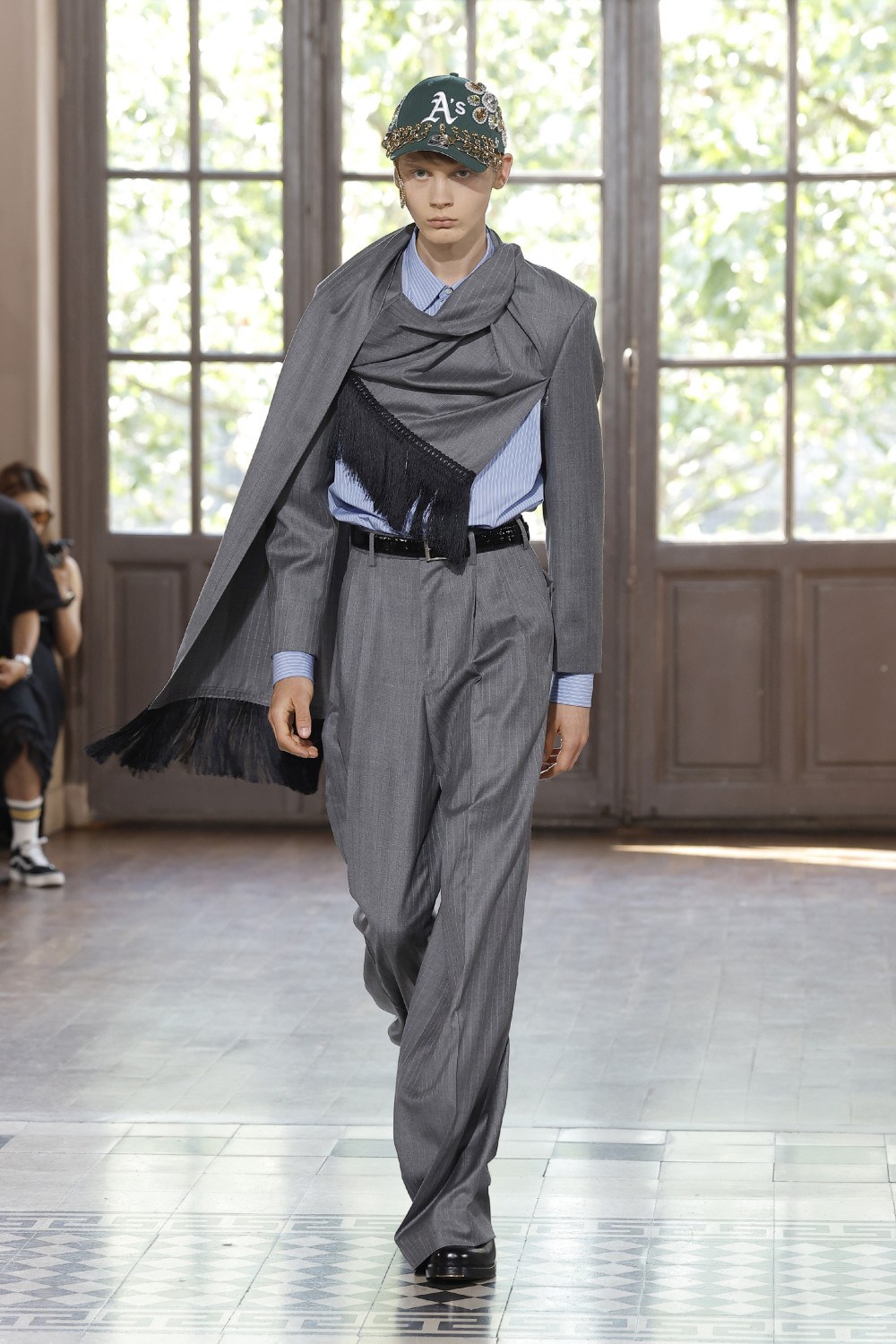 Junya Watanabe SS27 reconstruye el traje y el streetwear