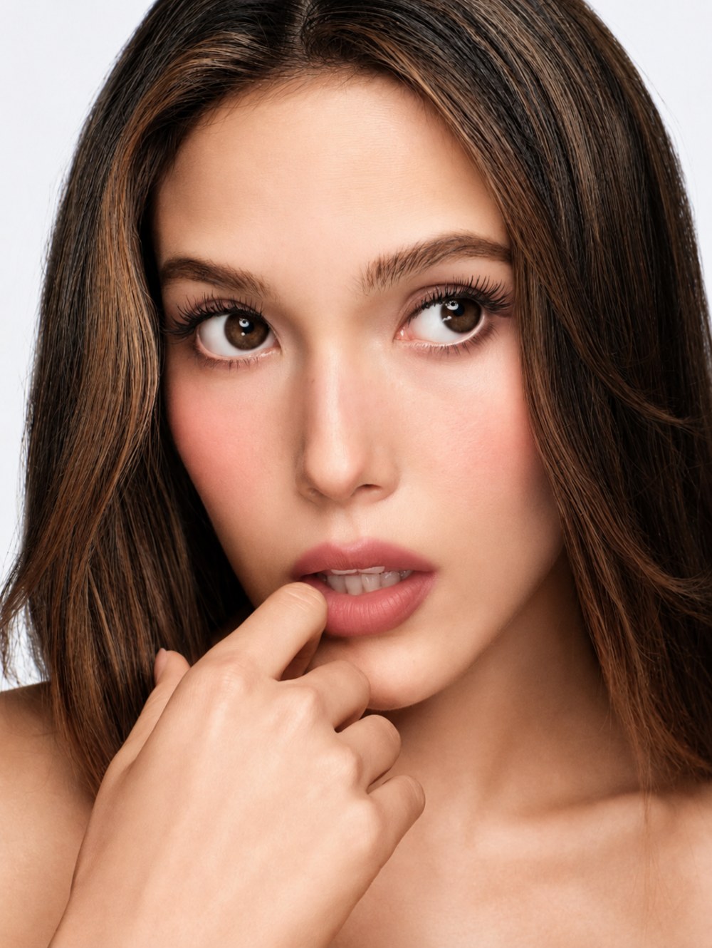Eileen Gu, deporte y belleza bajo el sello Armani Beauty