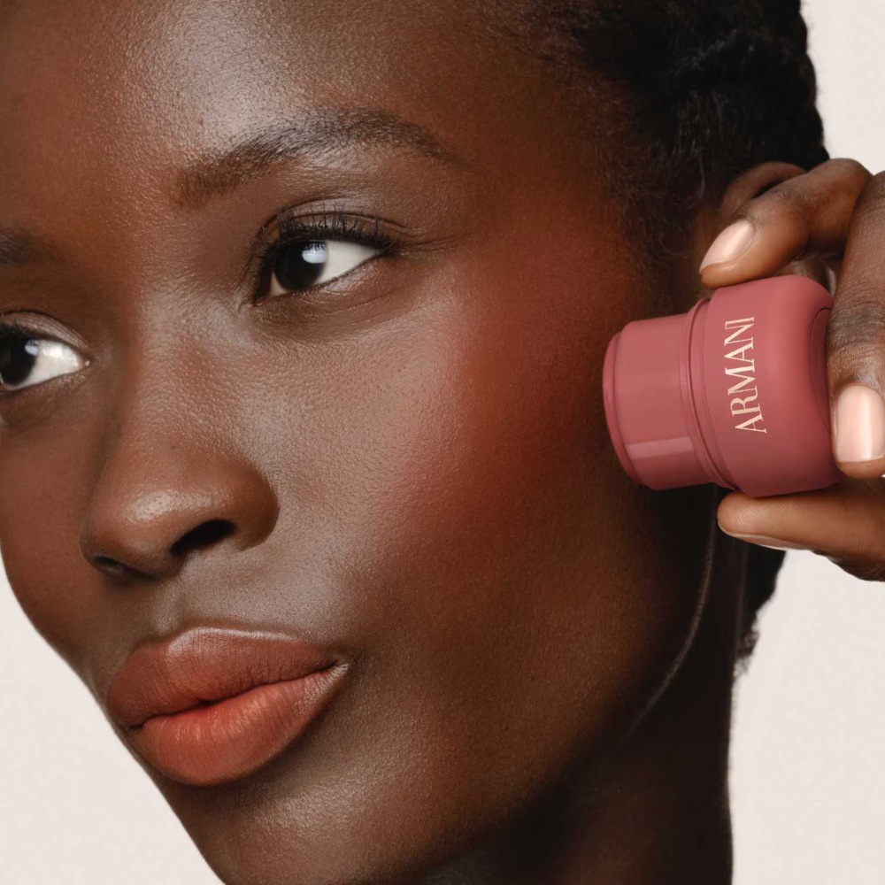 Eileen Gu, deporte y belleza bajo el sello Armani Beauty