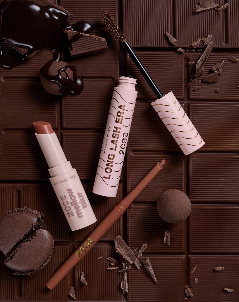 Max Factor recupera el nude de los 90 con el marrón cacao