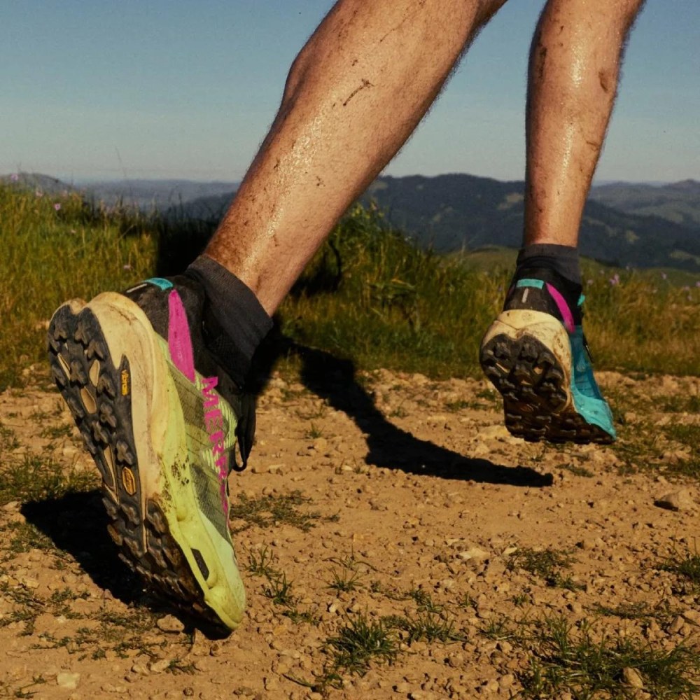 Merrell estrena sus zapatillas élite de trail running