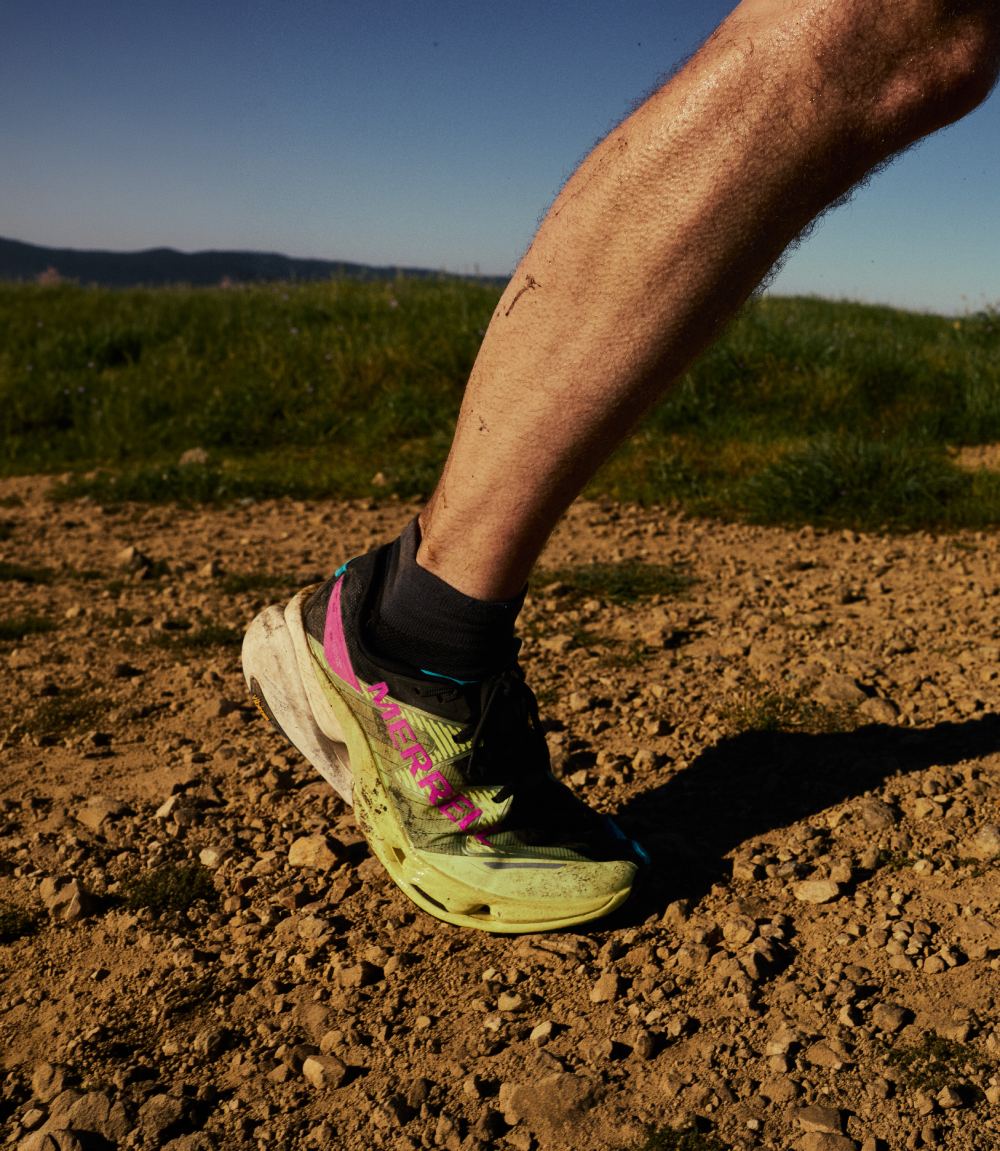 Merrell estrena sus zapatillas élite de trail running