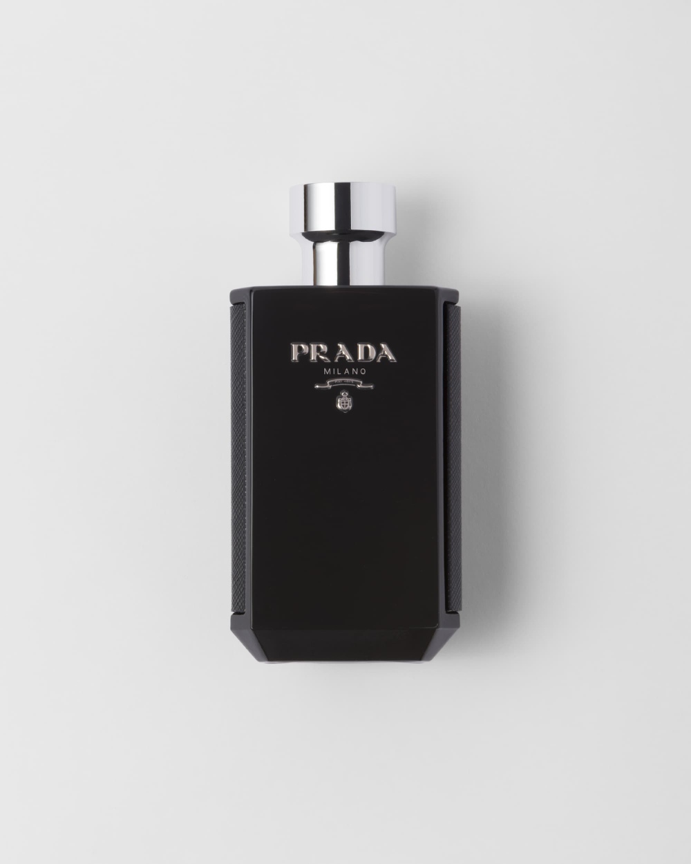 Si quieres oler a limpio este verano, usa el icono de Prada