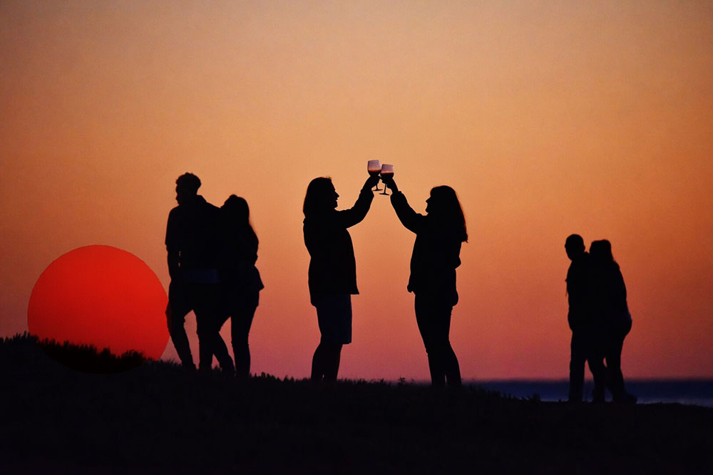 Cinco planes en La Rioja para brindar bajo el eclipse