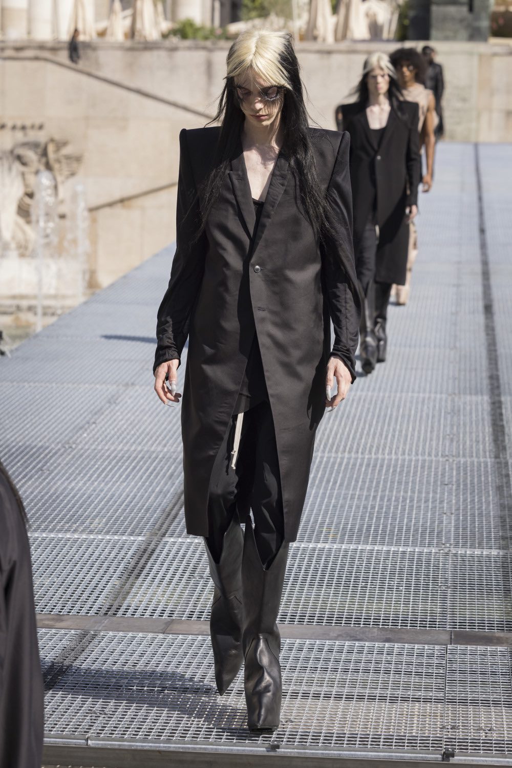 Rick Owens y su armario de calor distópico para SS27