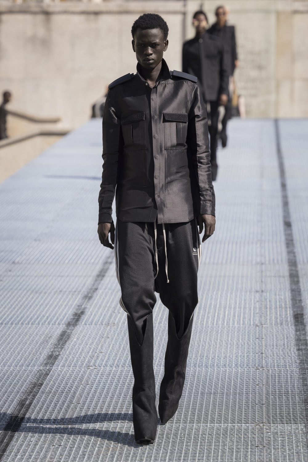 Rick Owens y su armario de calor distópico para SS27