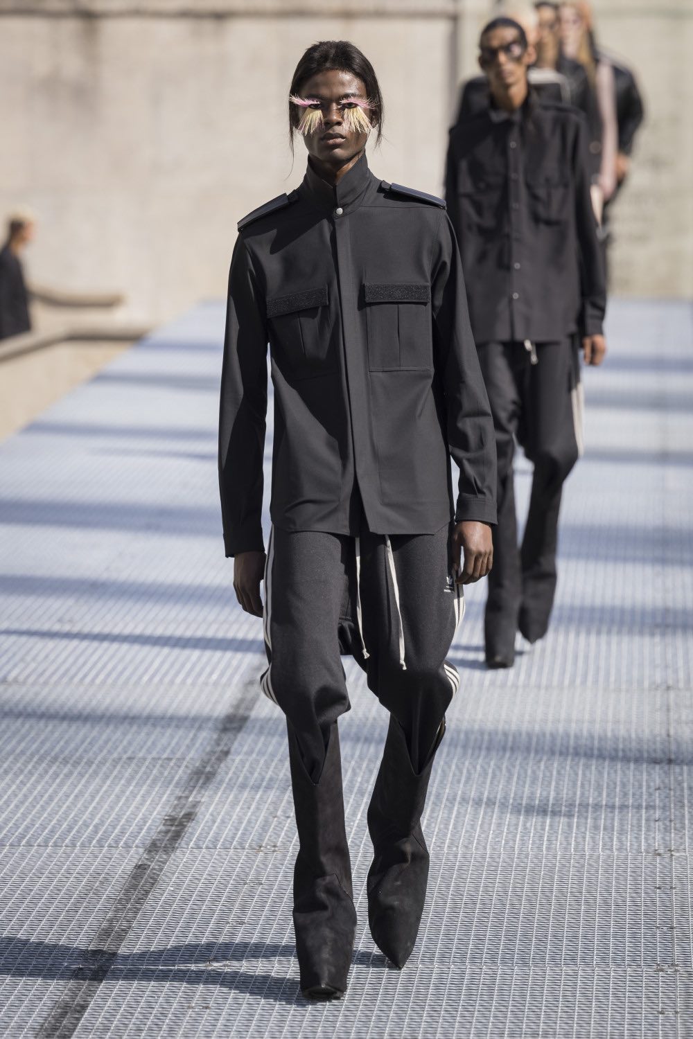 Rick Owens y su armario de calor distópico para SS27