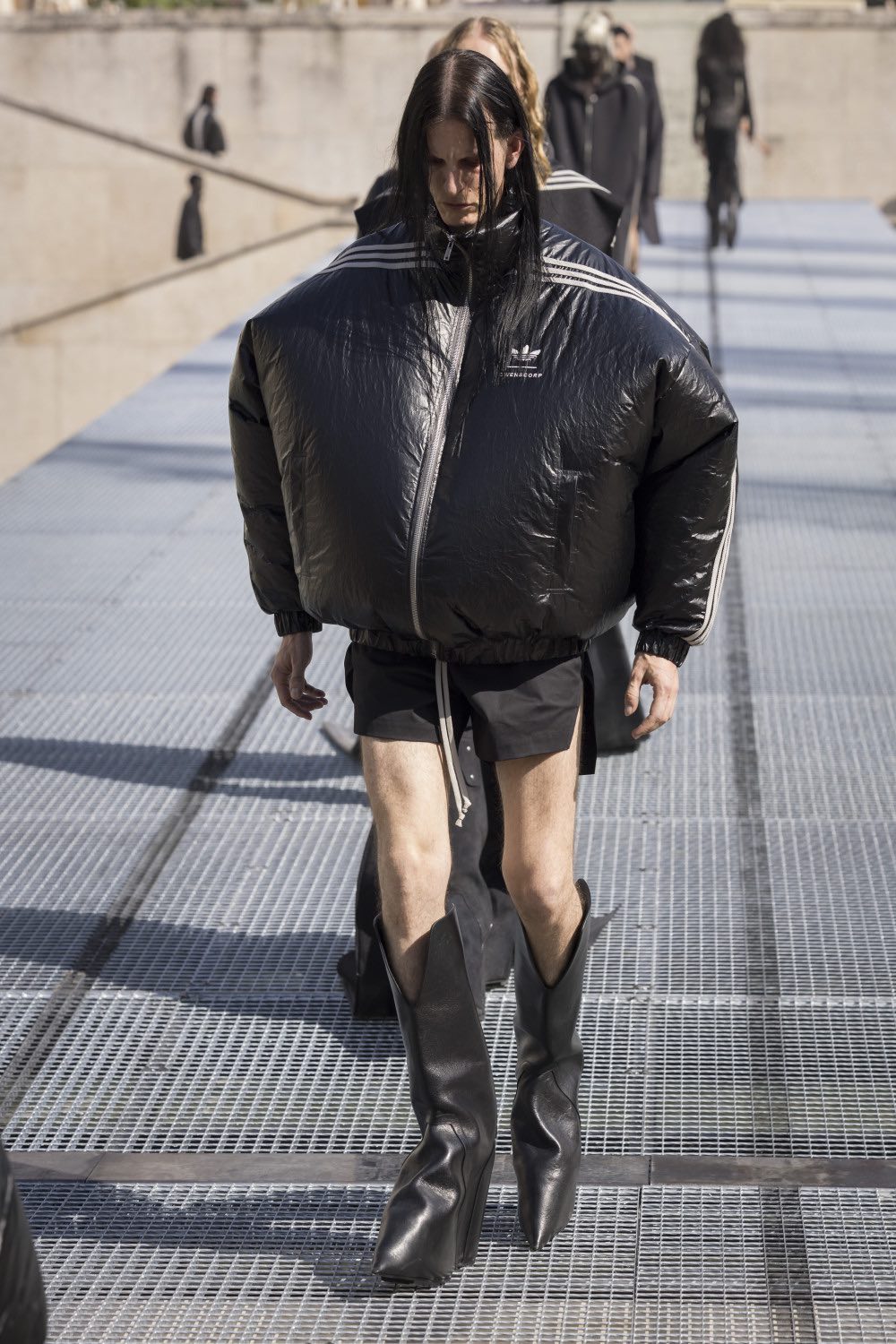 Rick Owens y su armario de calor distópico para SS27