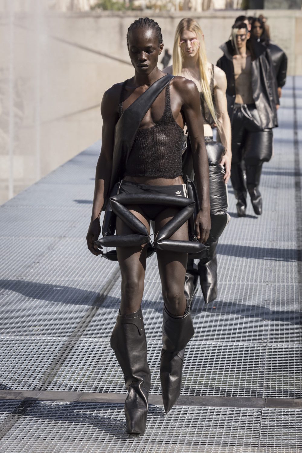 Rick Owens y su armario de calor distópico para SS27