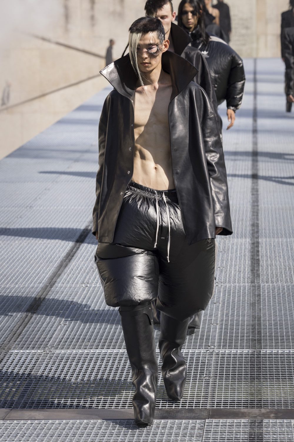 Rick Owens y su armario de calor distópico para SS27