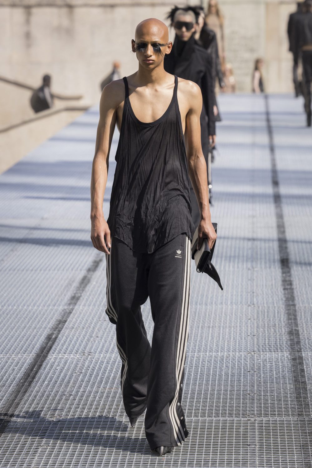 Rick Owens y su armario de calor distópico para SS27