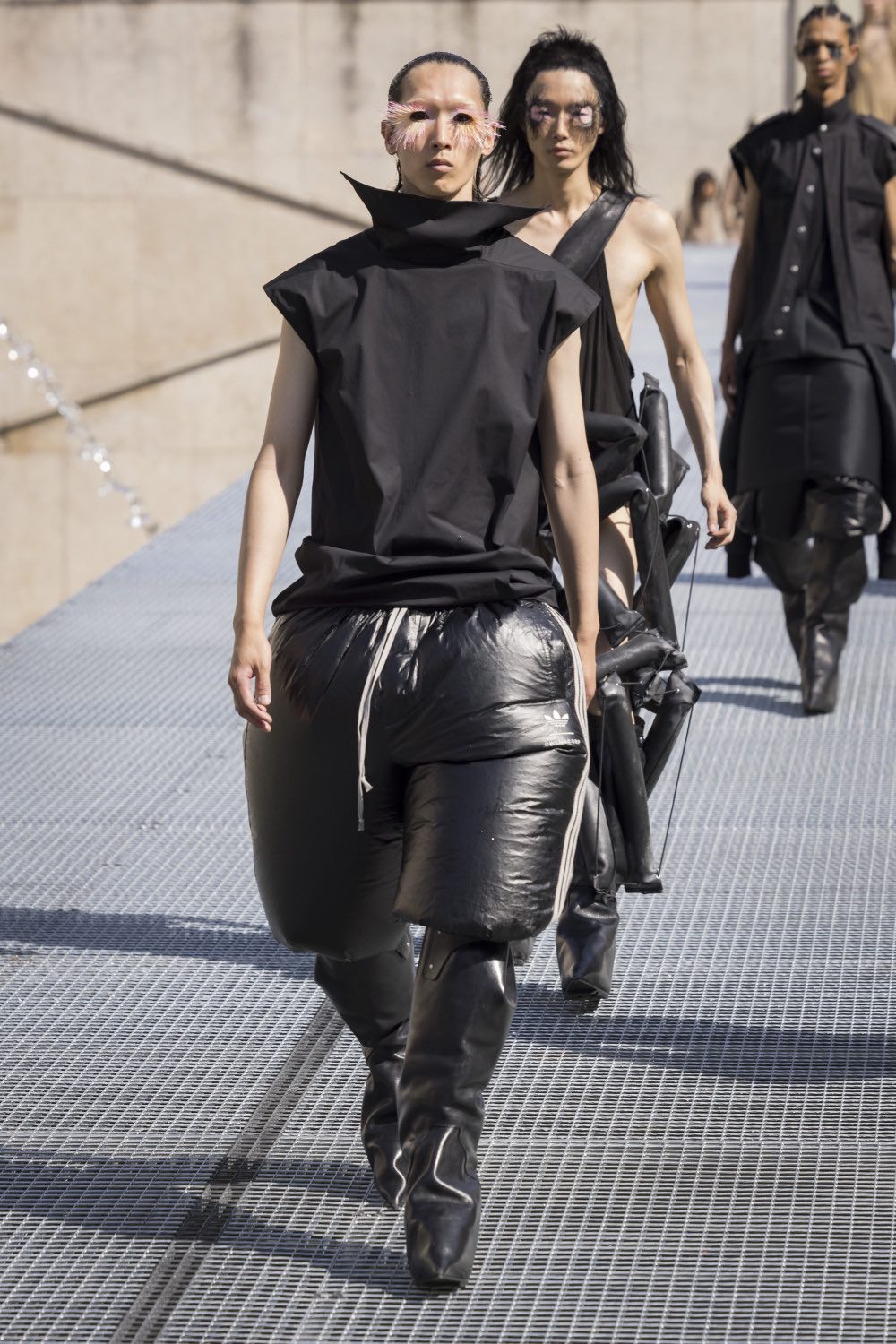 Rick Owens y su armario de calor distópico para SS27