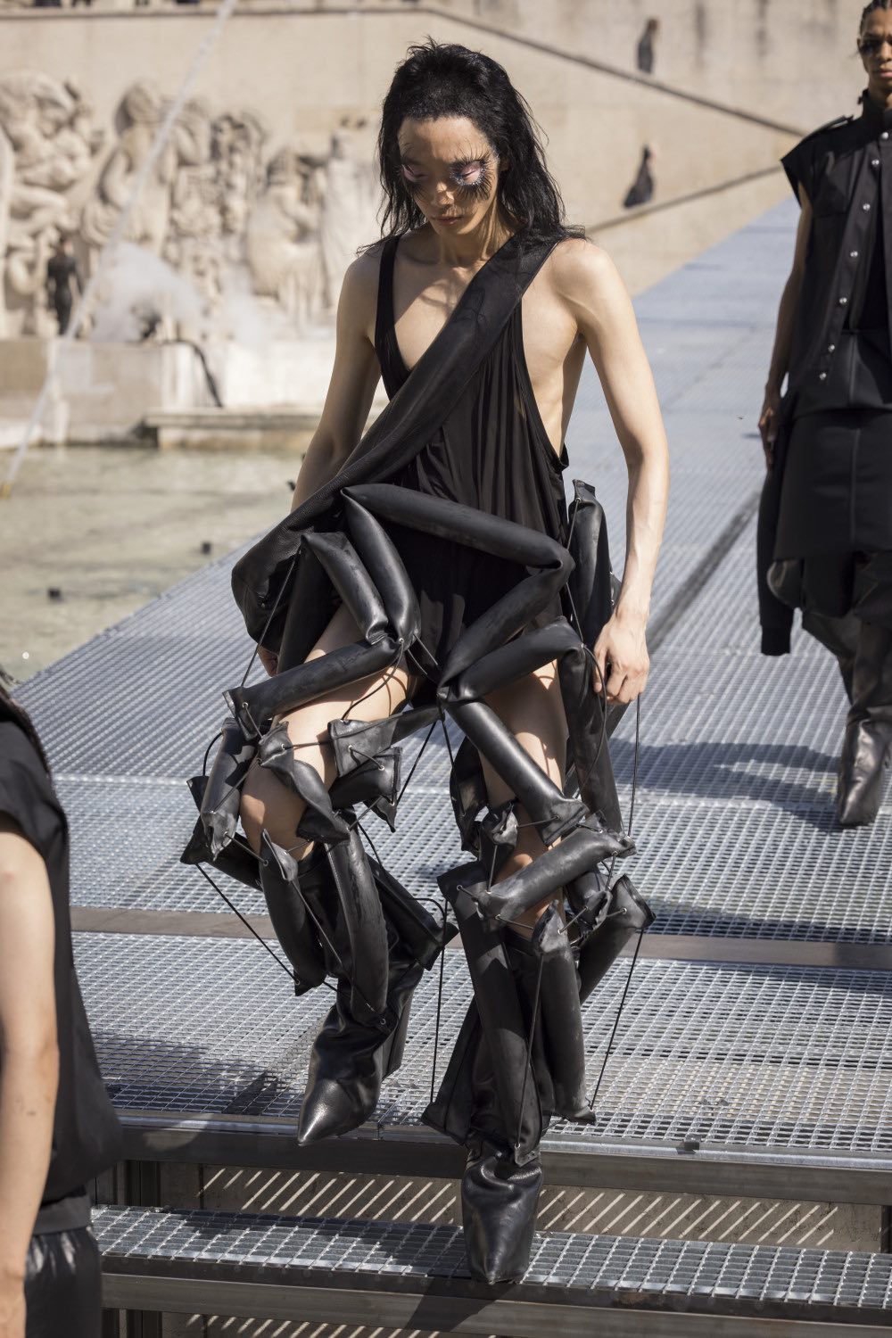 Rick Owens y su armario de calor distópico para SS27