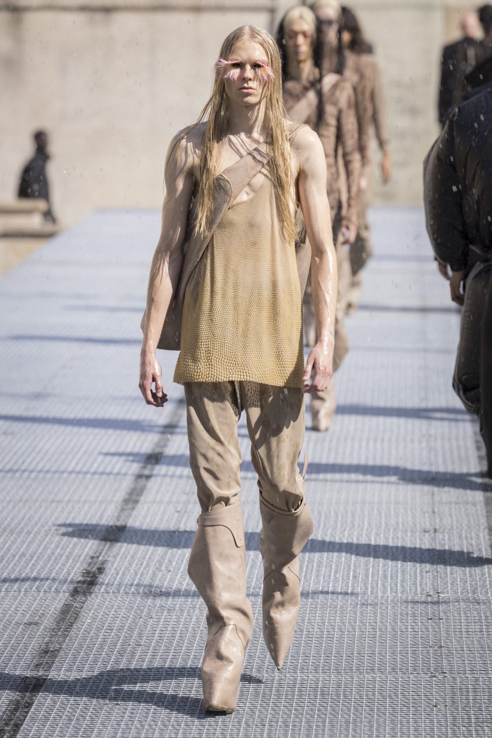 Rick Owens y su armario de calor distópico para SS27