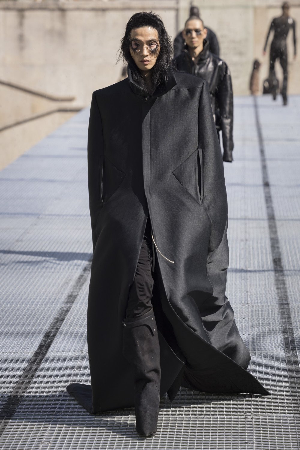 Rick Owens y su armario de calor distópico para SS27