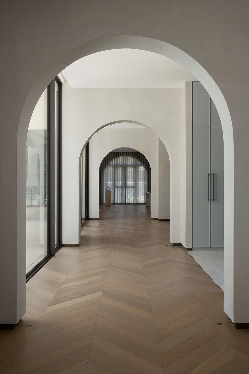 Thomas Street Residence by Embrace Architects: luz y arcos