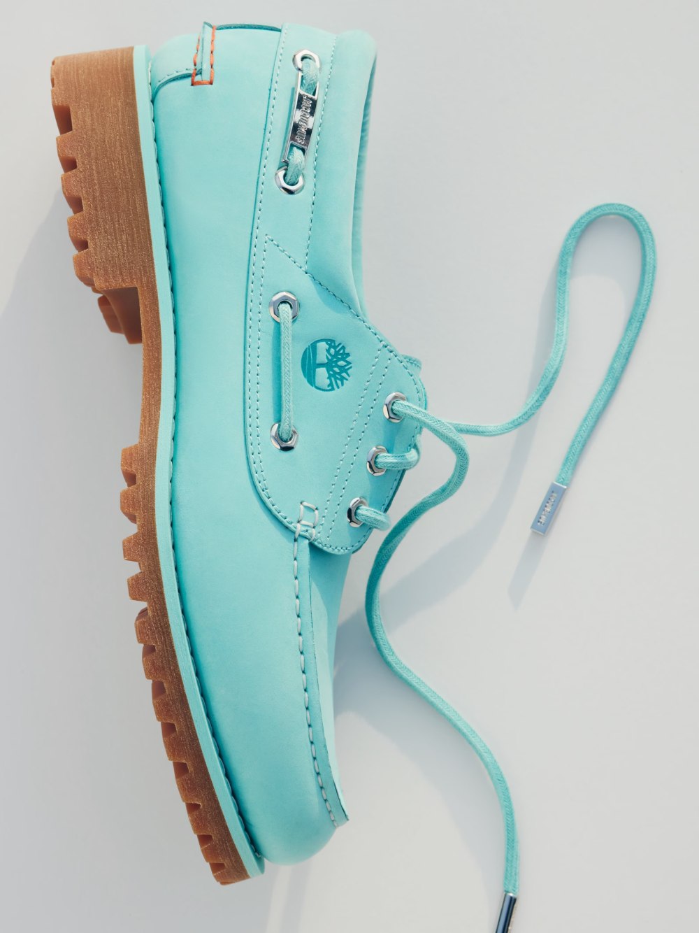 Jacquemus vuelve a reimaginar un icono de Timberland