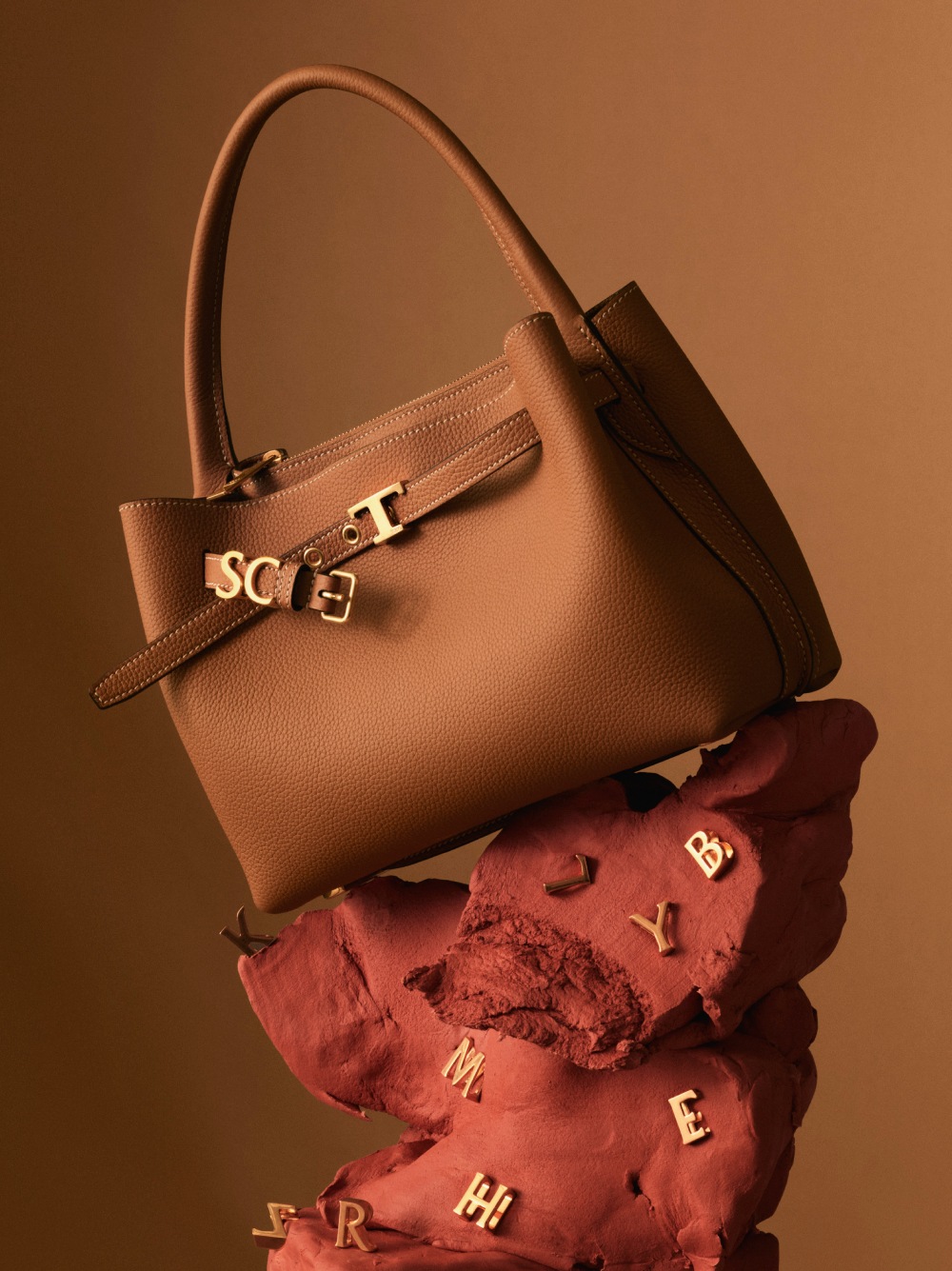 Los accesorios de Tod's son una oda a la artesanía italiana