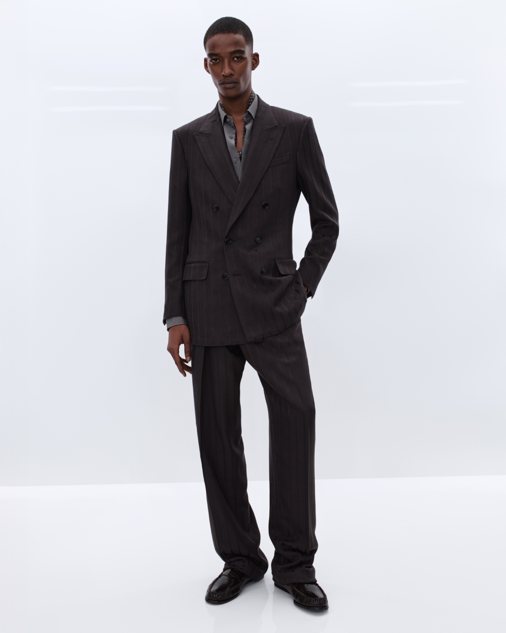 Tom Ford es más Tom Ford que nunca (y nos encanta)