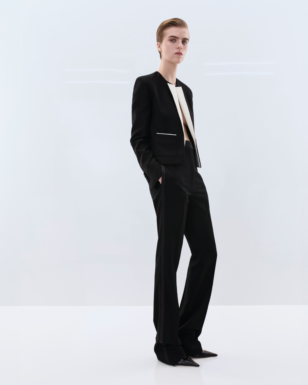 Tom Ford es más Tom Ford que nunca (y nos encanta)