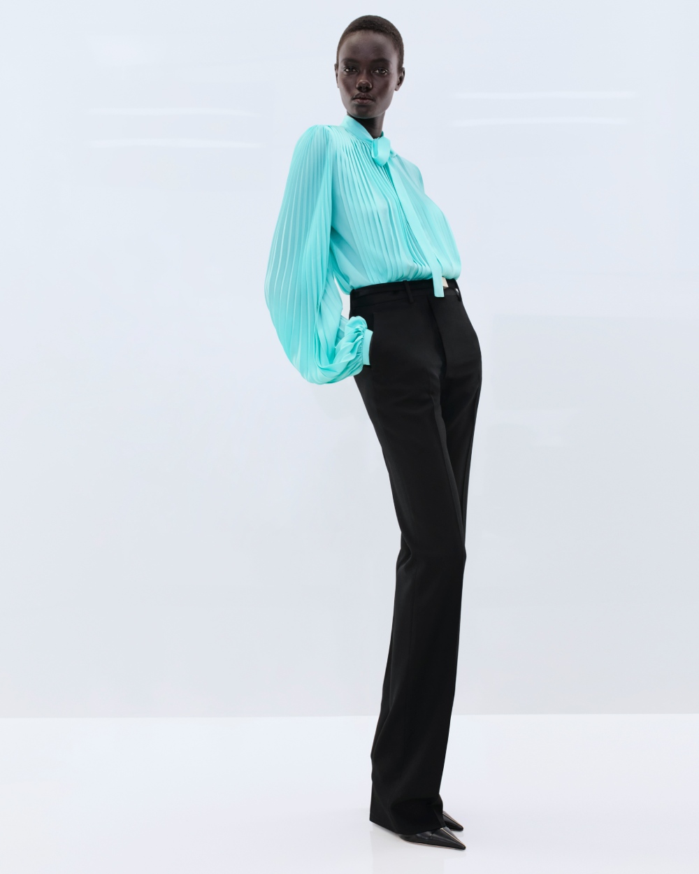 Tom Ford es más Tom Ford que nunca (y nos encanta)