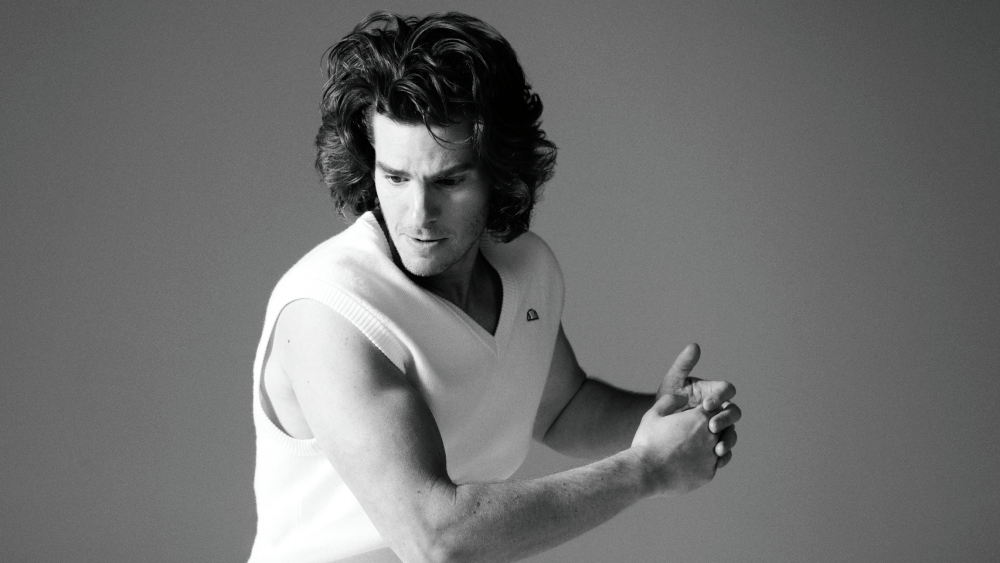 Andrew Garfield es un tenista italiano que viste de Ellesse