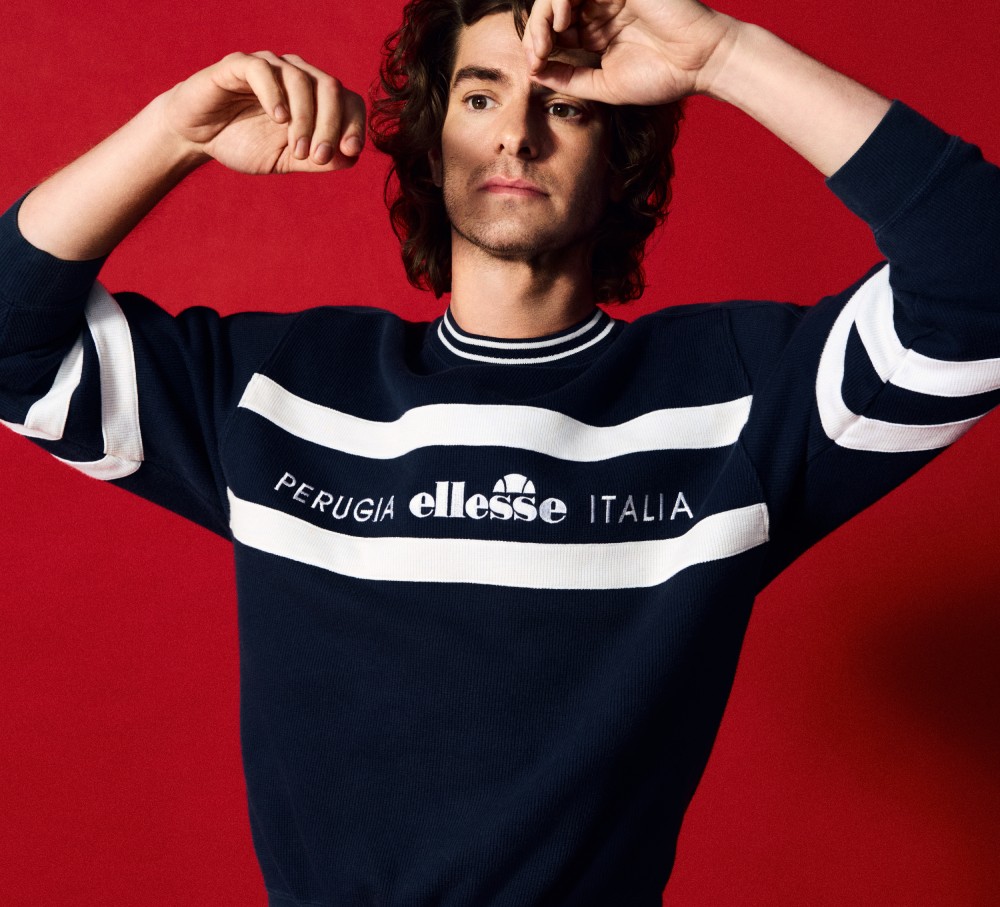 Andrew Garfield es un tenista italiano que viste de Ellesse