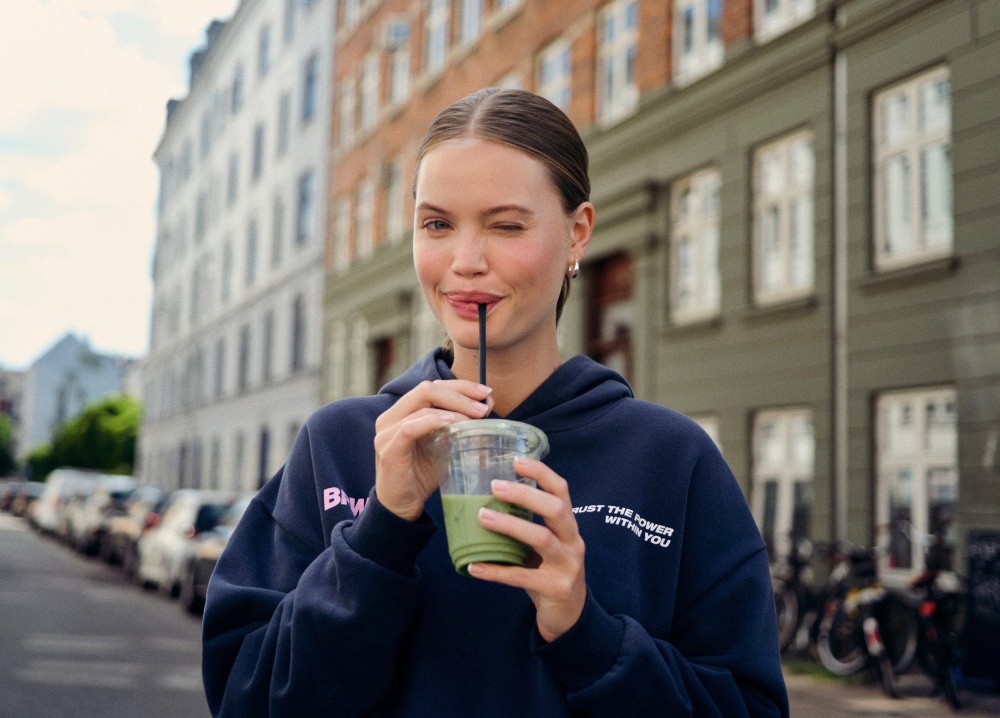 Brownie viaja a Copenhague para crear el look effortless