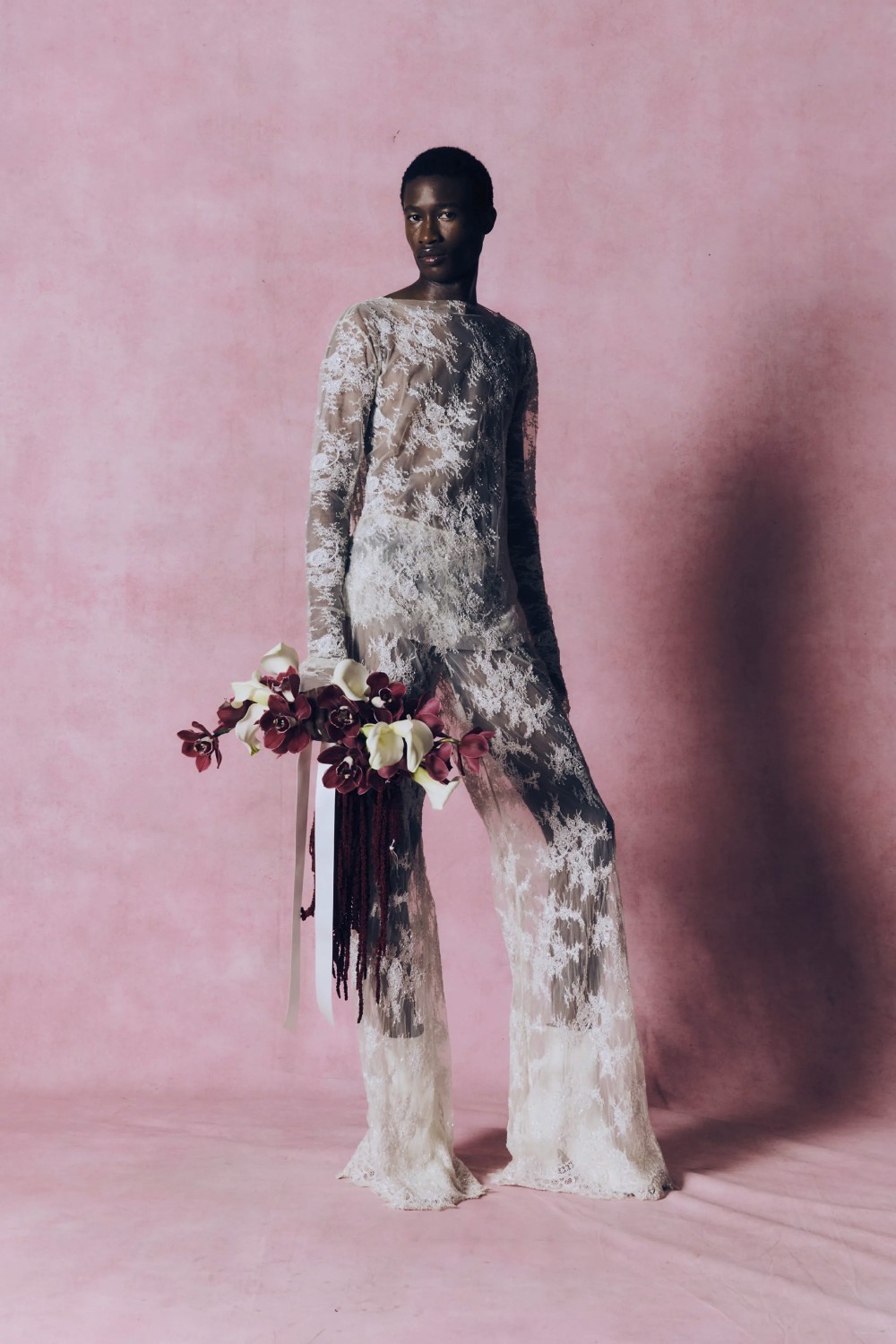 Harris Reed FW26: romanticismo no binario con gran volumen