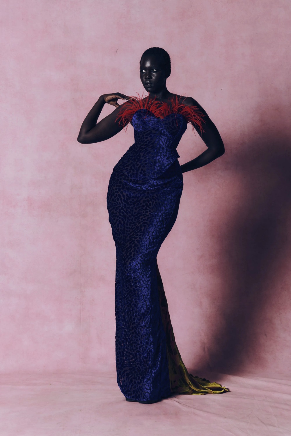 Harris Reed FW26: romanticismo no binario con gran volumen