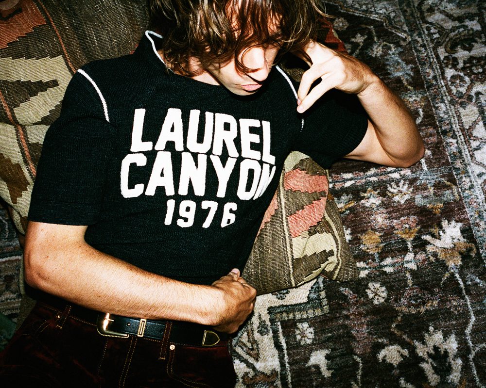 Amiri AW26: el glamour despreocupado de Laurel Canyon