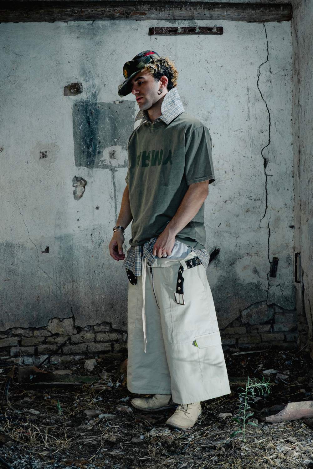 Days of War expande su arsenal militar y oversize