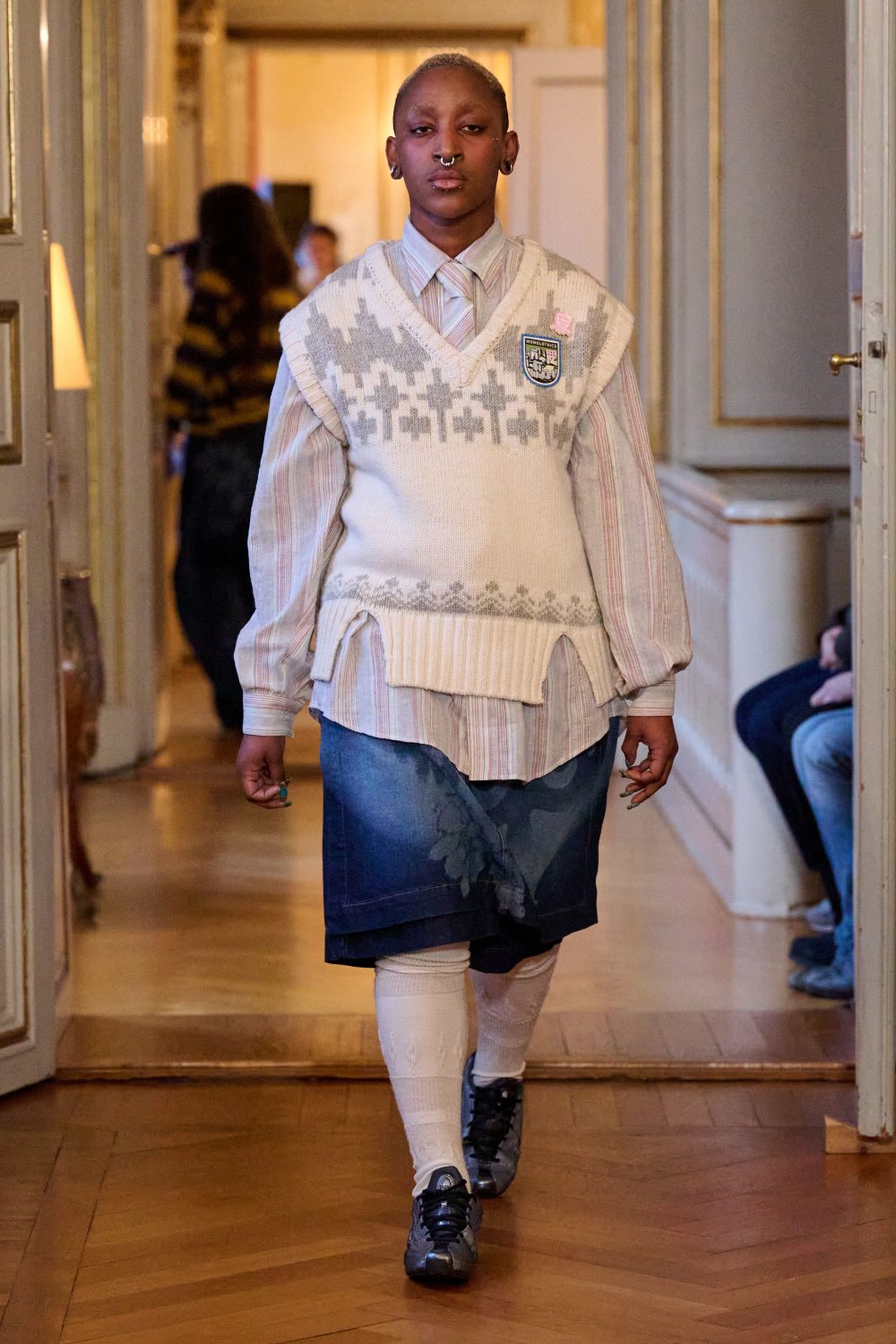 Paolina Russo AW26: el uniforme artesanal de la era digital