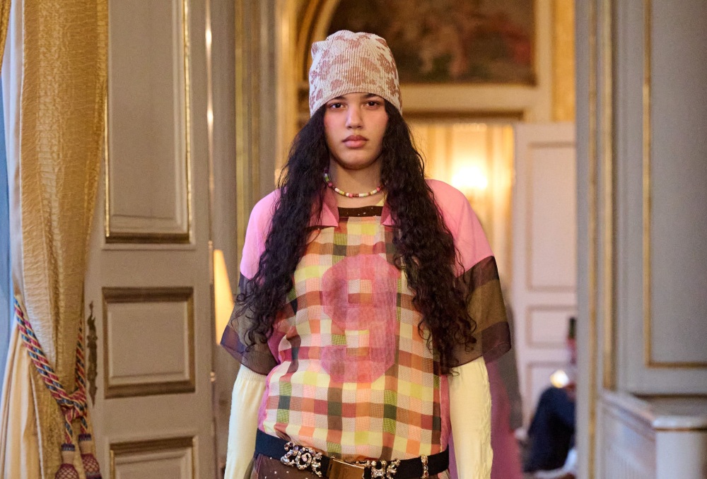 Paolina Russo AW26: el uniforme artesanal de la era digital