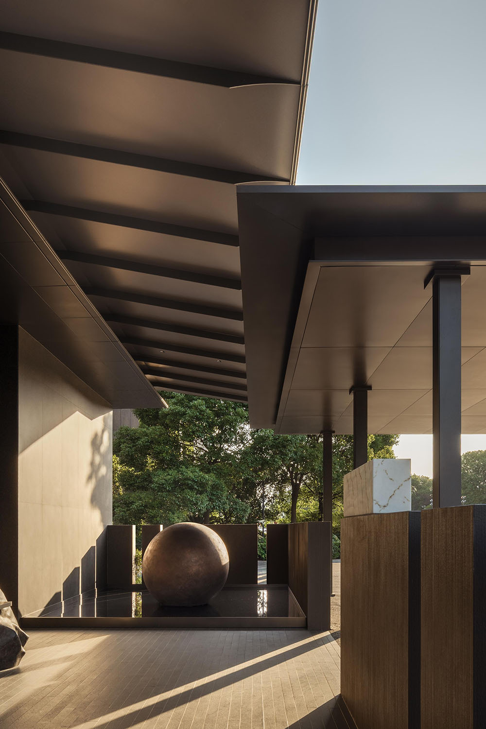 Vermilion Zhou, estudio de diseño, idea un hotel poco Grand