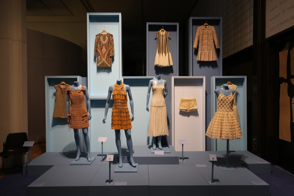 Teresa Helbig, el detalle hecho moda en el Museo del Traje