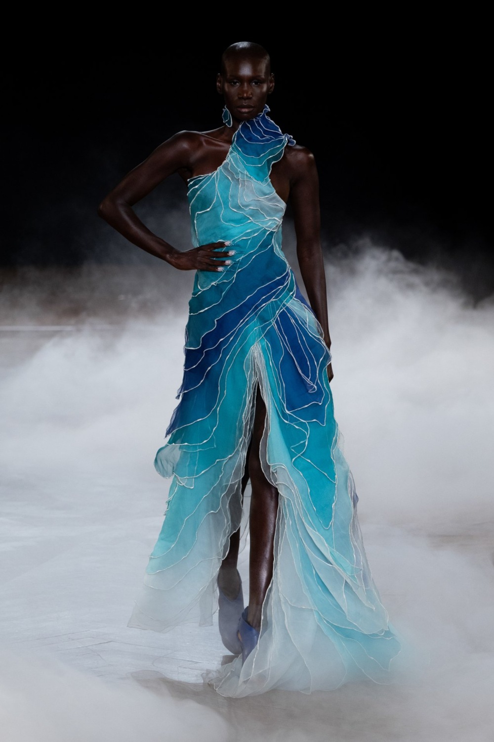 Iris van Herpen lleva la naturaleza al futuro en Nueva York