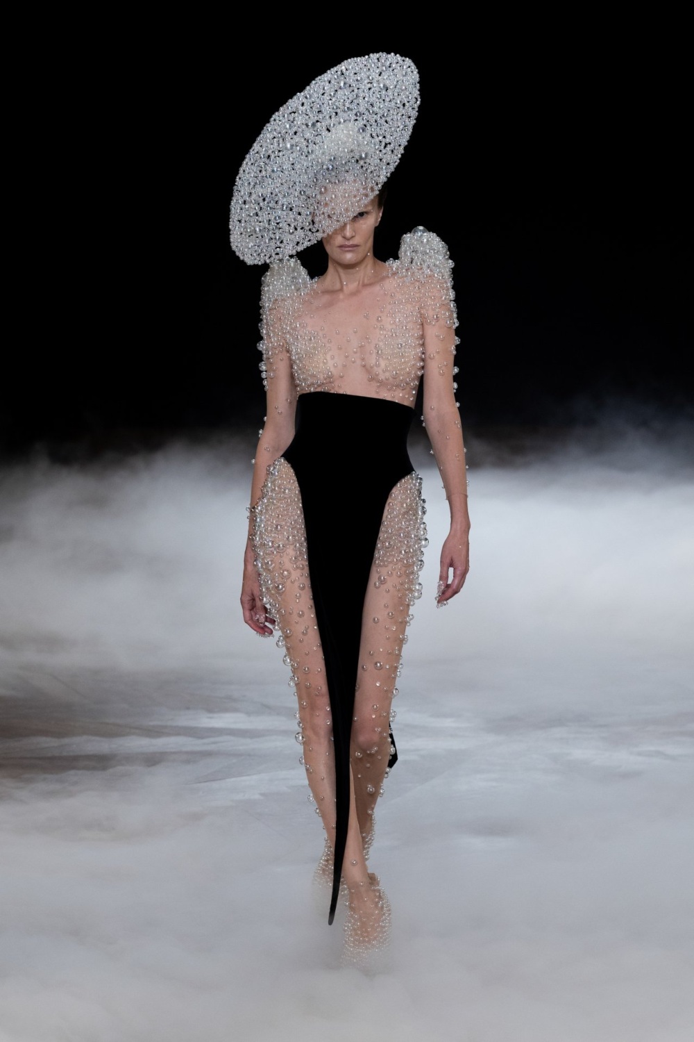 Iris van Herpen lleva la naturaleza al futuro en Nueva York