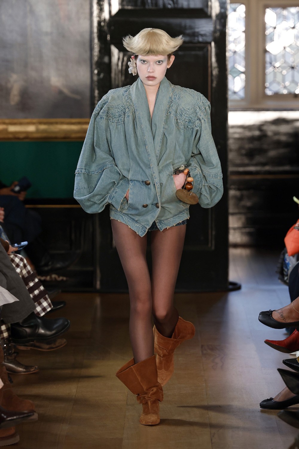Masha Popova Fall 2026, o cómo hacer vampiros Y2K con denim