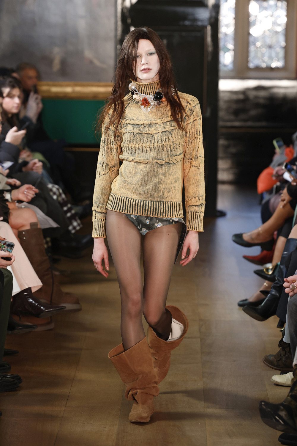 Masha Popova Fall 2026, o cómo hacer vampiros Y2K con denim