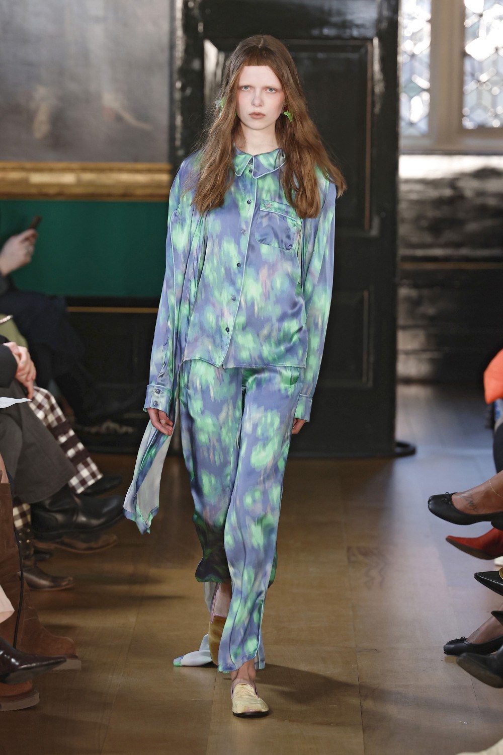 Masha Popova Fall 2026, o cómo hacer vampiros Y2K con denim