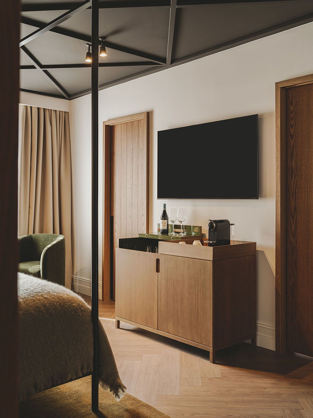 Hotel Palacio de Los Ángeles, al día por Trenchs Studio