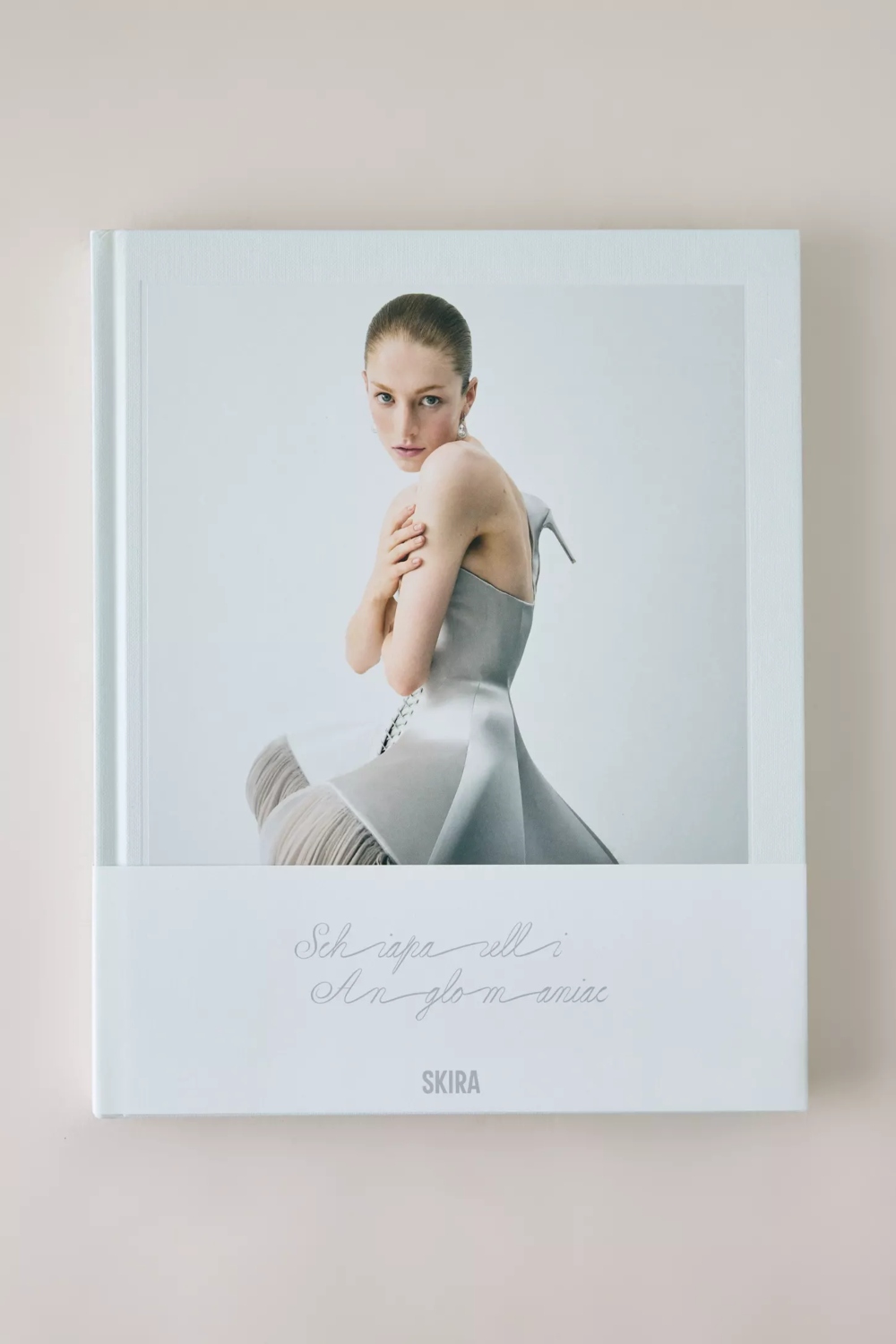 Schiaparelli Anglomaniac, el libro sobre el mundo de Elsa