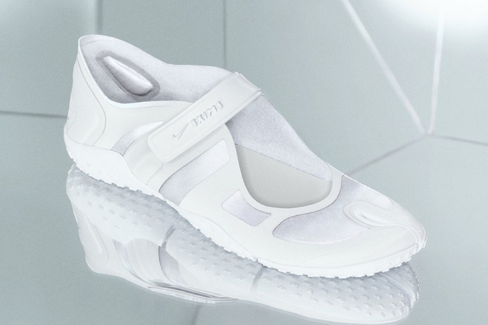 NikeSkims apuesta por un nuevo look con Satin Shine