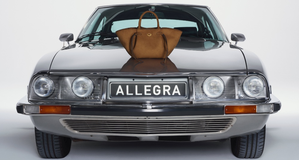 Allegra, el bolso de Guess inspirado en los coches vintage