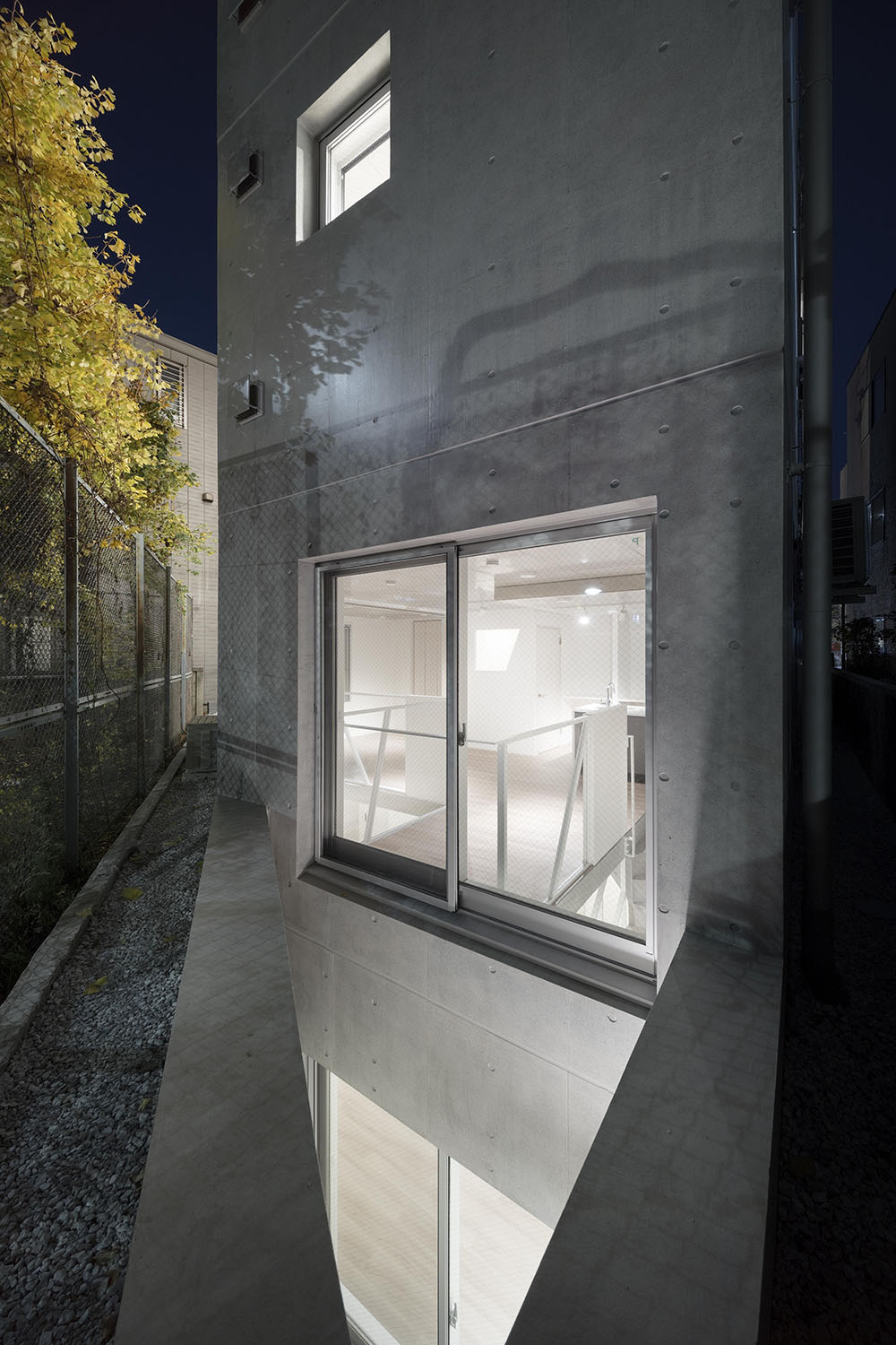 Ryuichi Sasaki Architecture y su edificio trapezoidal
