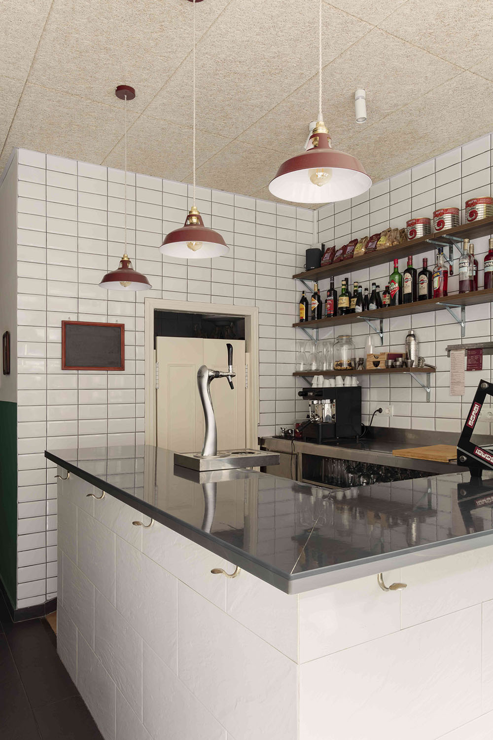Sgab!, la trattoria moderna diseñada por Estudio Booma
