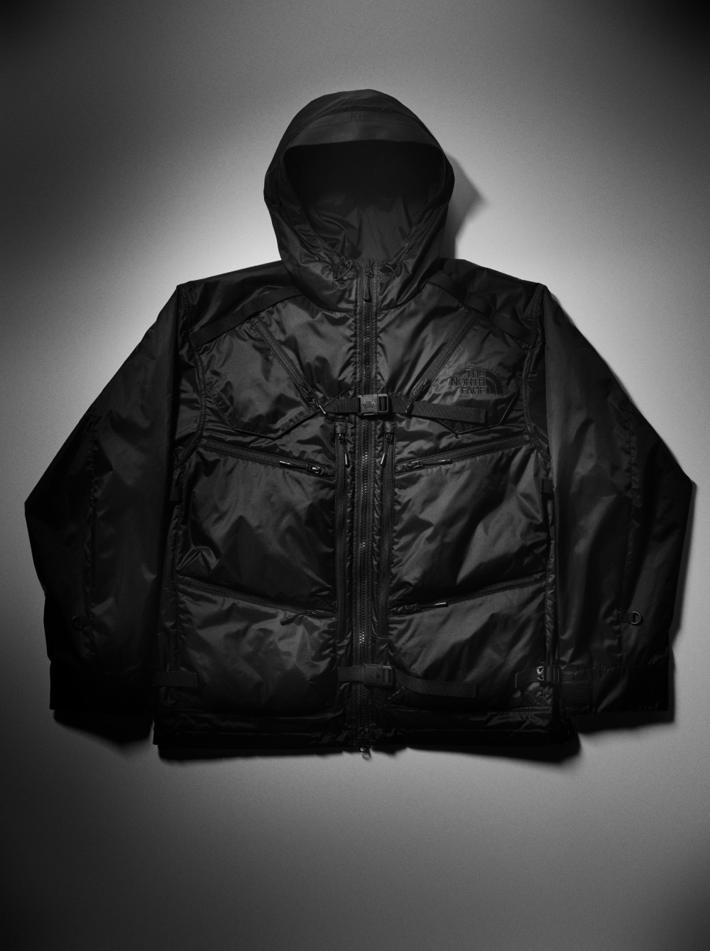 TNF y Junya Watanabe vuelven con radicalidad para FW26
