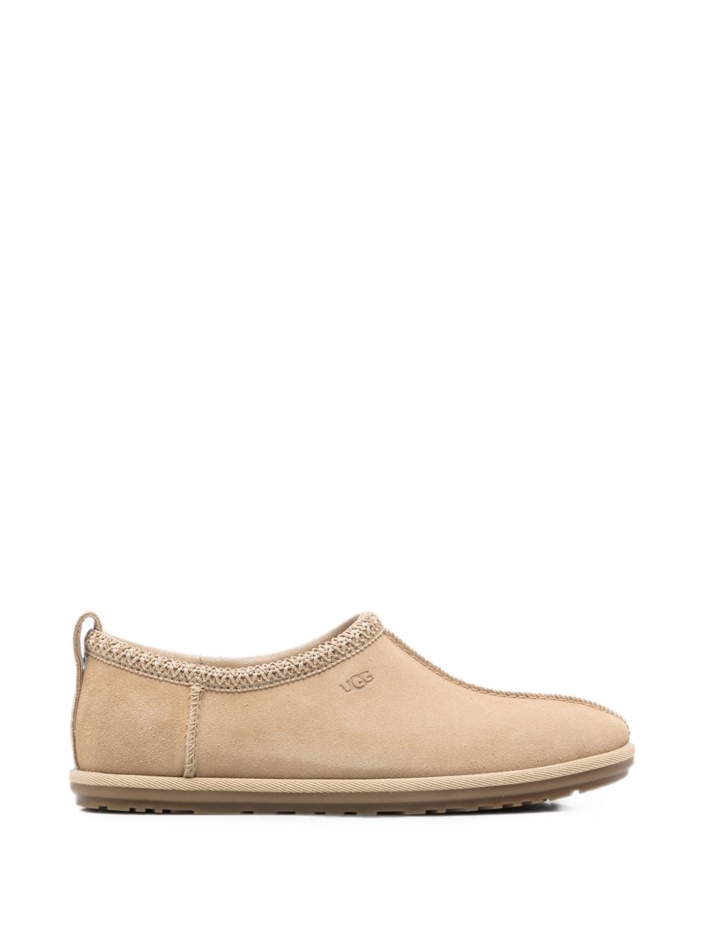 Los clásicos de UGG se deconstruyen y depuran para verano
