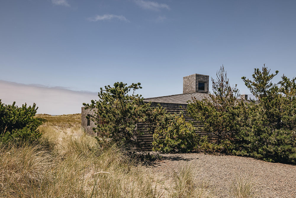 Dune House: una casa monolítica de Waechter Architecture
